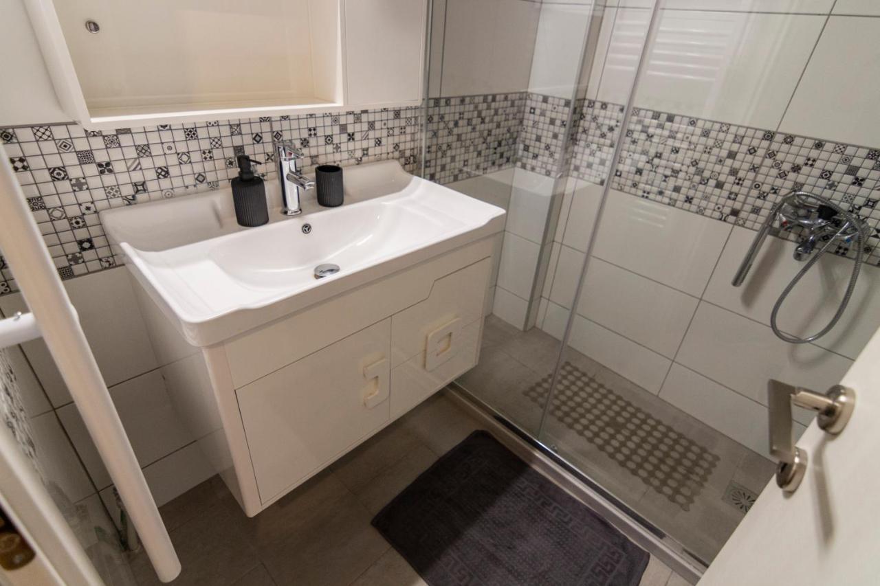 Luxury Apartment 10' From The Center! Athènes Extérieur photo